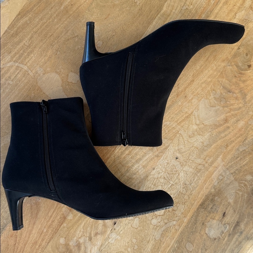 Stuart Weitzman Black Suede Leather Heeled Booties 10.5